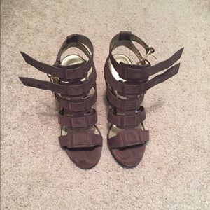 GUESS strapped heels size 6. Like new!